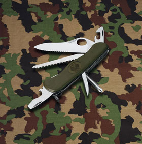 Victorinox Bundeswehr Taschenmesser_small01